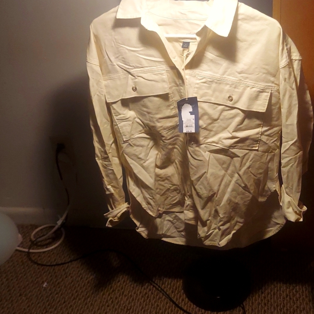 Womans univrerasal Thread long sleeve button up shirt Tan